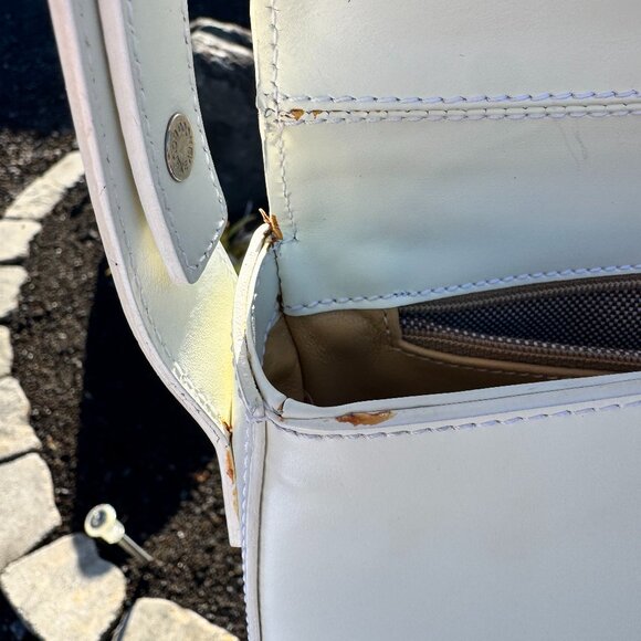 Dooney & Bourke Made in Italy White Leather Shoulder Bag - Picture 9 of 17